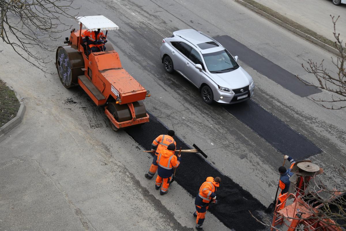На юго-западе Ставрополя обустроят дополнительные полосы дорог