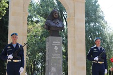 Памятник Римме Ивановой