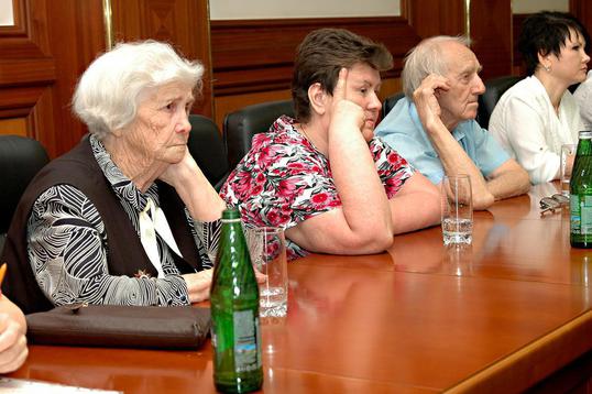 Предложения главы администрации слушают внимательно... (фото Юрия Рубинского), Андрей Джатдоев, администрация Ставрополя