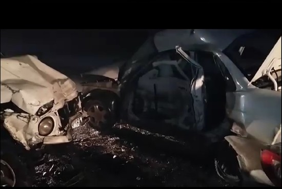 При столкновении 2-х машин в Ставрополье погибли 5 человек