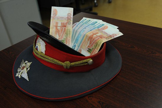 В Пятигорске участкового полицейского будут судить за взятку