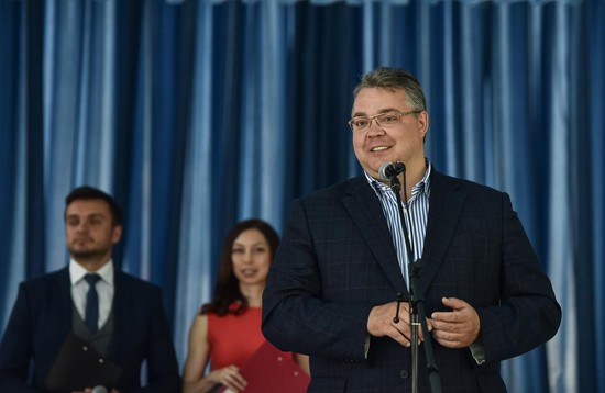 Журналистов поздравил губернатор края Владимир Владимиров.
