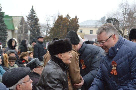 Губернатор поздравляет участников войны  с днем освобождения Ставрополя.