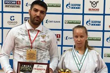 Елизавета Резникова со своим тренером Давидом Абрамяном. 
