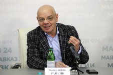 На пресс-конференции в Ставрополе.