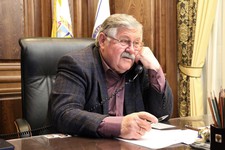Николай Кашурин провел прием граждан старшего поколения в телефонном режиме