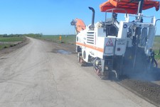 Ремонт дороги около поселка Коммунар. Пресс-служба миндортранспорта Ставропольского края