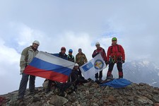 Спасатели на вершине горы София. Пресс-служба администрации города Ставрополя