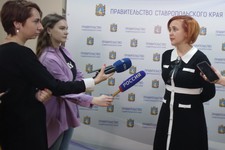 Первый заместитель министра образования Ставропольского края Ольга Чубова на брифинге