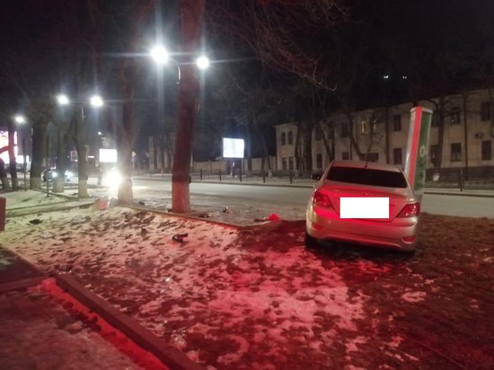 В Пятигорске ночью под колесами иномарки на тротуаре серьезно травмирован пешеход. Фото ГИБДД СК