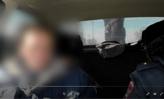 Мотоциклист с признаками опьянения. Скриншот из видео ГУ МВД России по Ставропольскому краю