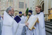 Богослужение около Владимирского собора. Пресс-служба Ставропольской и Невинномысской епархии